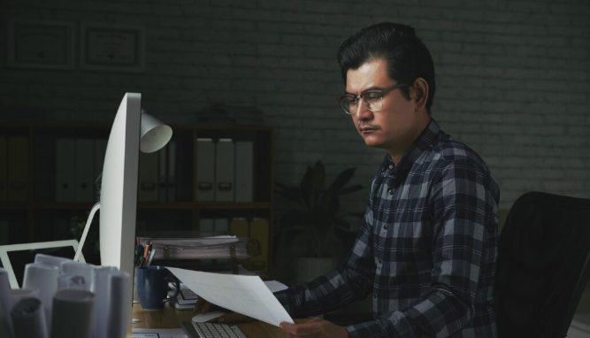The Blue-Collar Boom: Why Welders Are Making More Than Software Engineers
